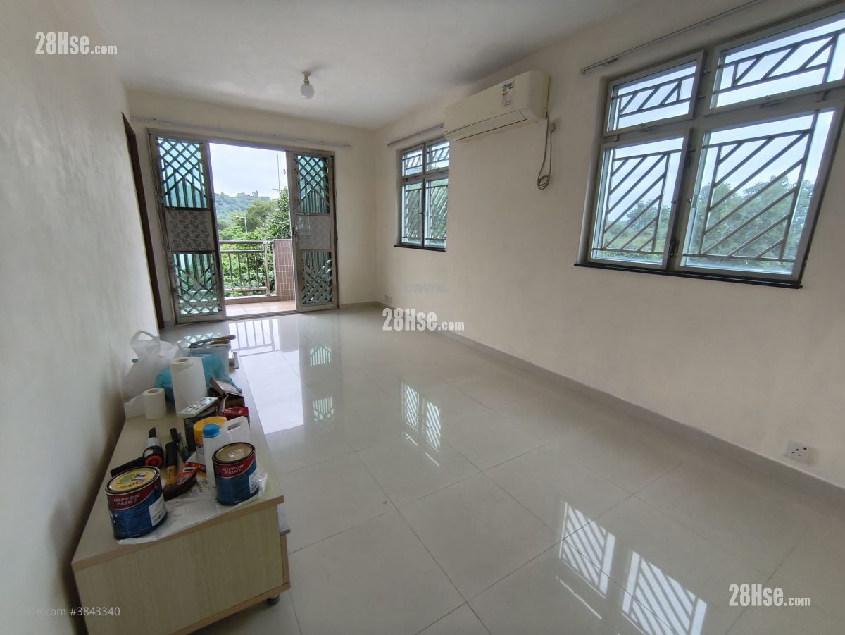Village Rental 3 Bedrooms , 1 Bathroom 700 ft²