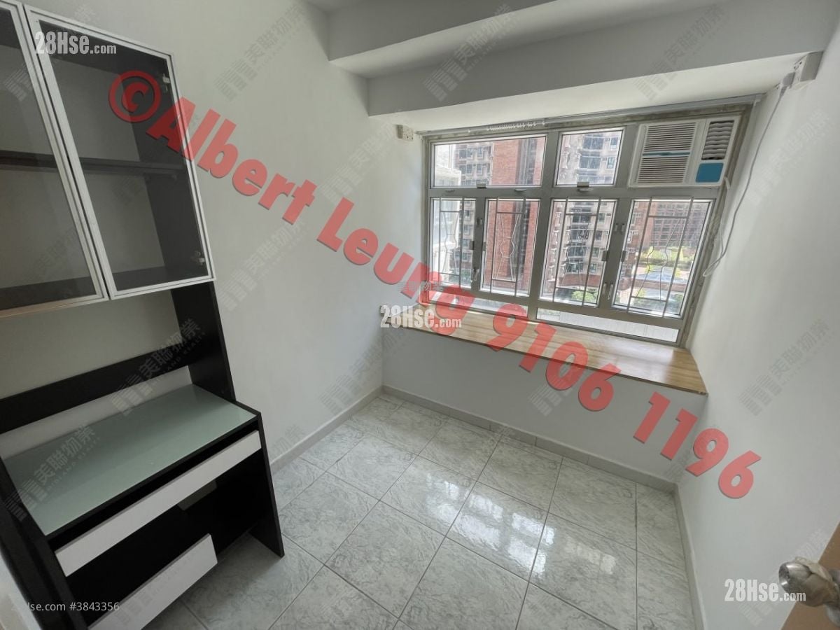 Hilton Plaza Sell 3 Bedrooms , 1 Bathroom 475 ft²