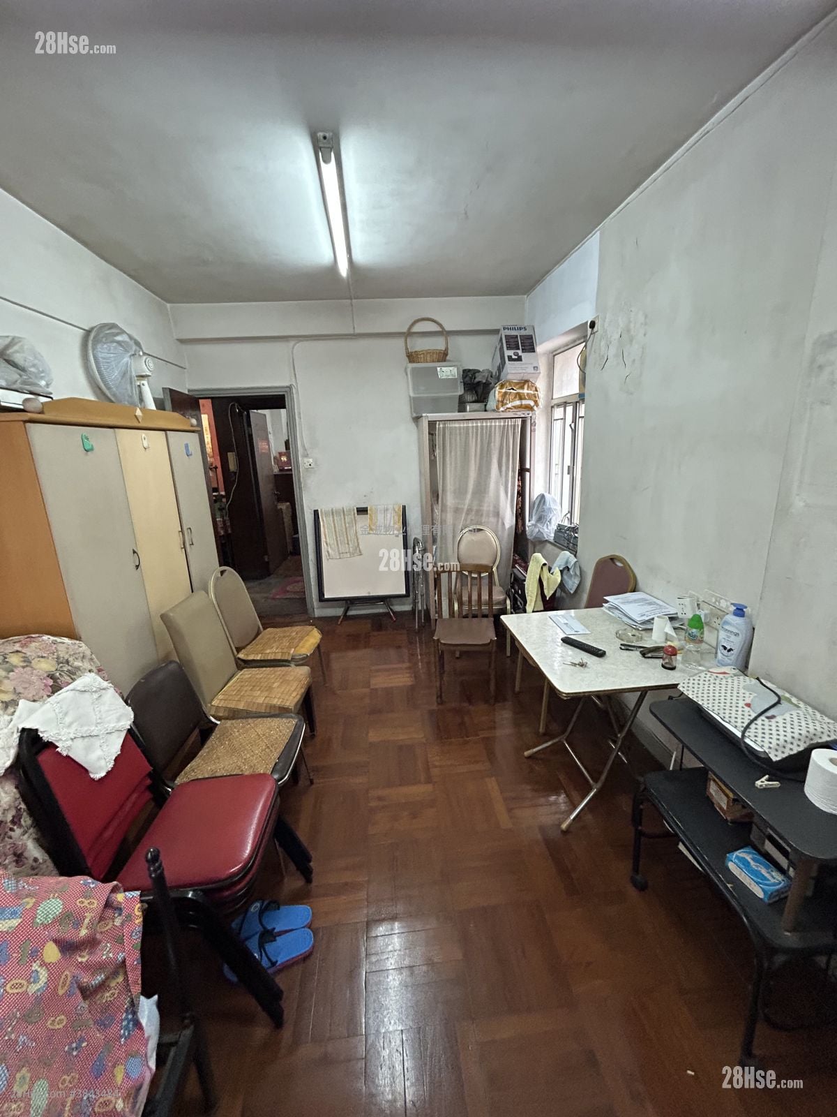 Imperial Court Sell 3 Bedrooms , 2 Bathrooms 886 ft²