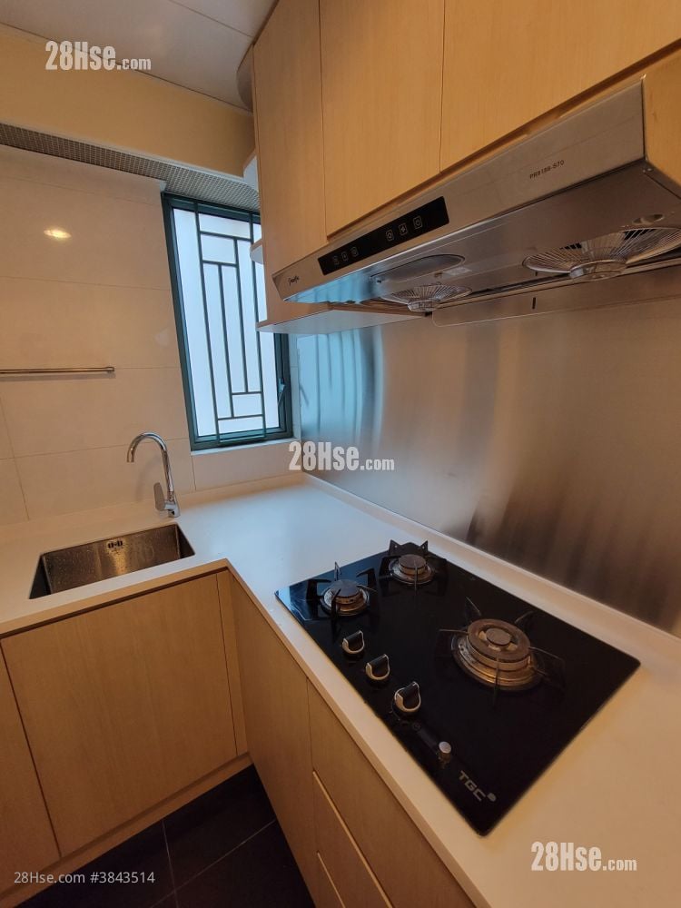 Rambler Crest Rental 2 Bedrooms , 1 Bathroom 485 ft²