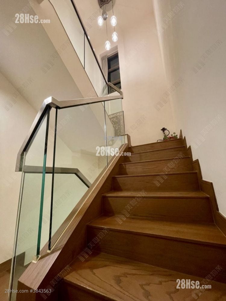 Jade Grove Sell 3 Bedrooms , 3 Bathrooms 2,389 ft²