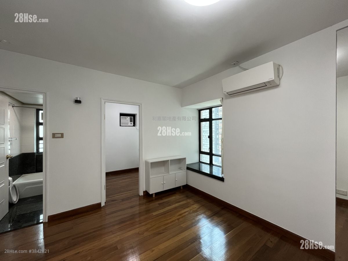 Fairview Height Sell 2 Bedrooms , 1 Bathroom 355 ft²