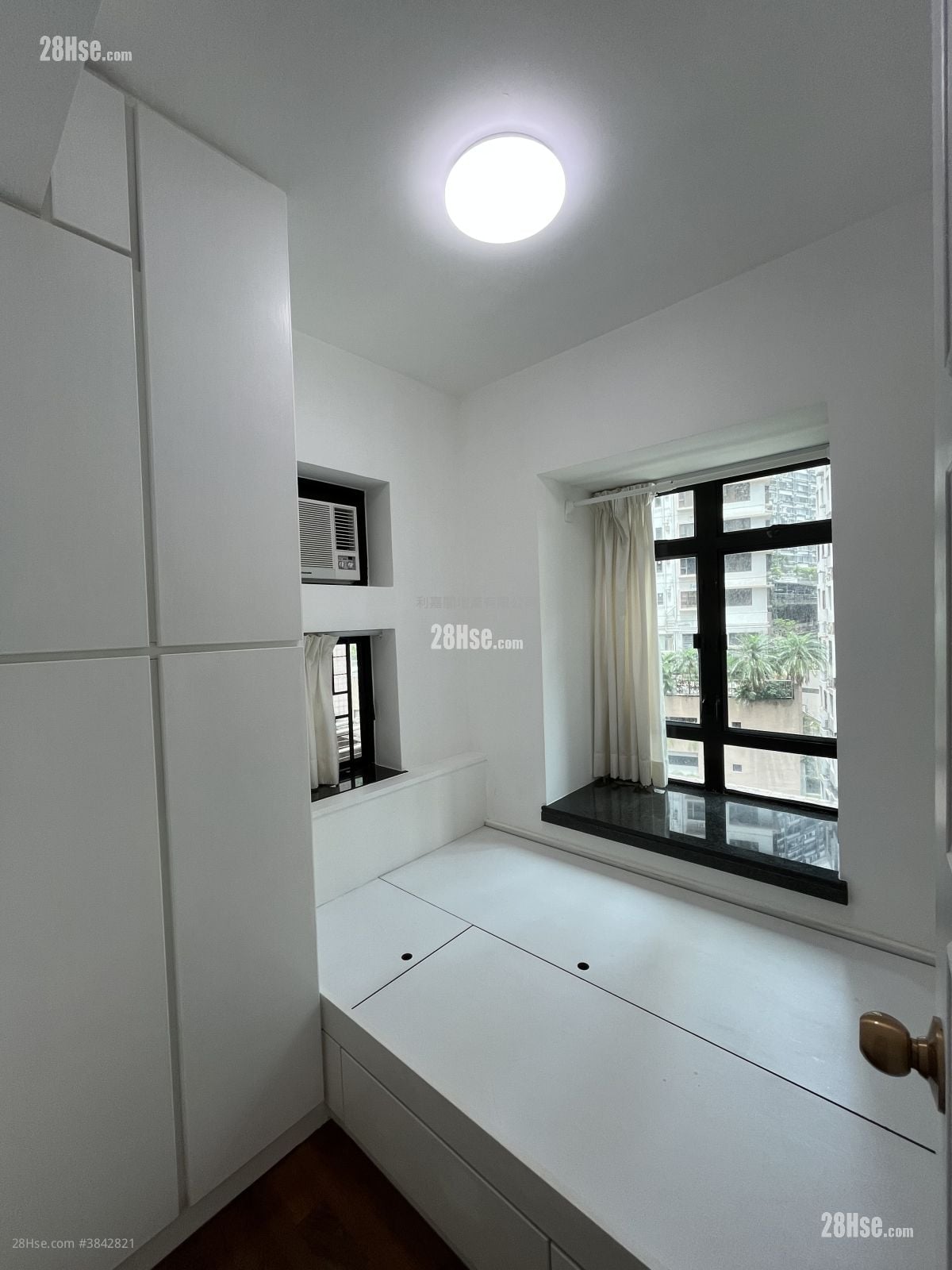 Fairview Height Sell 2 Bedrooms , 1 Bathroom 355 ft²
