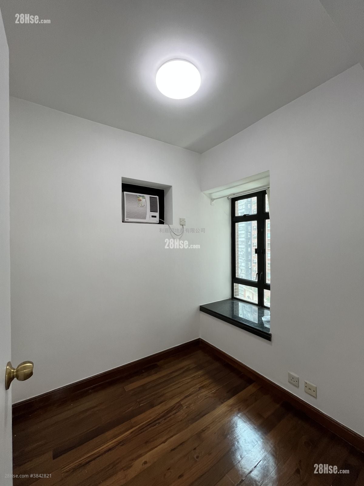 Fairview Height Sell 2 Bedrooms , 1 Bathroom 355 ft²