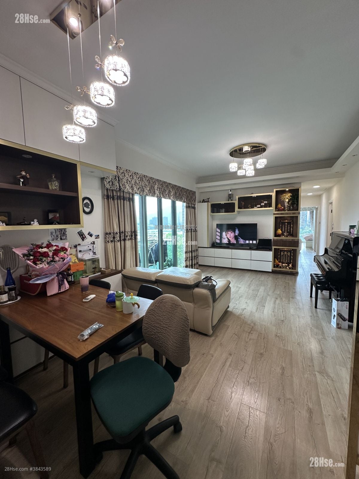 Woodland Crest Sell 3 Bedrooms 976 ft²