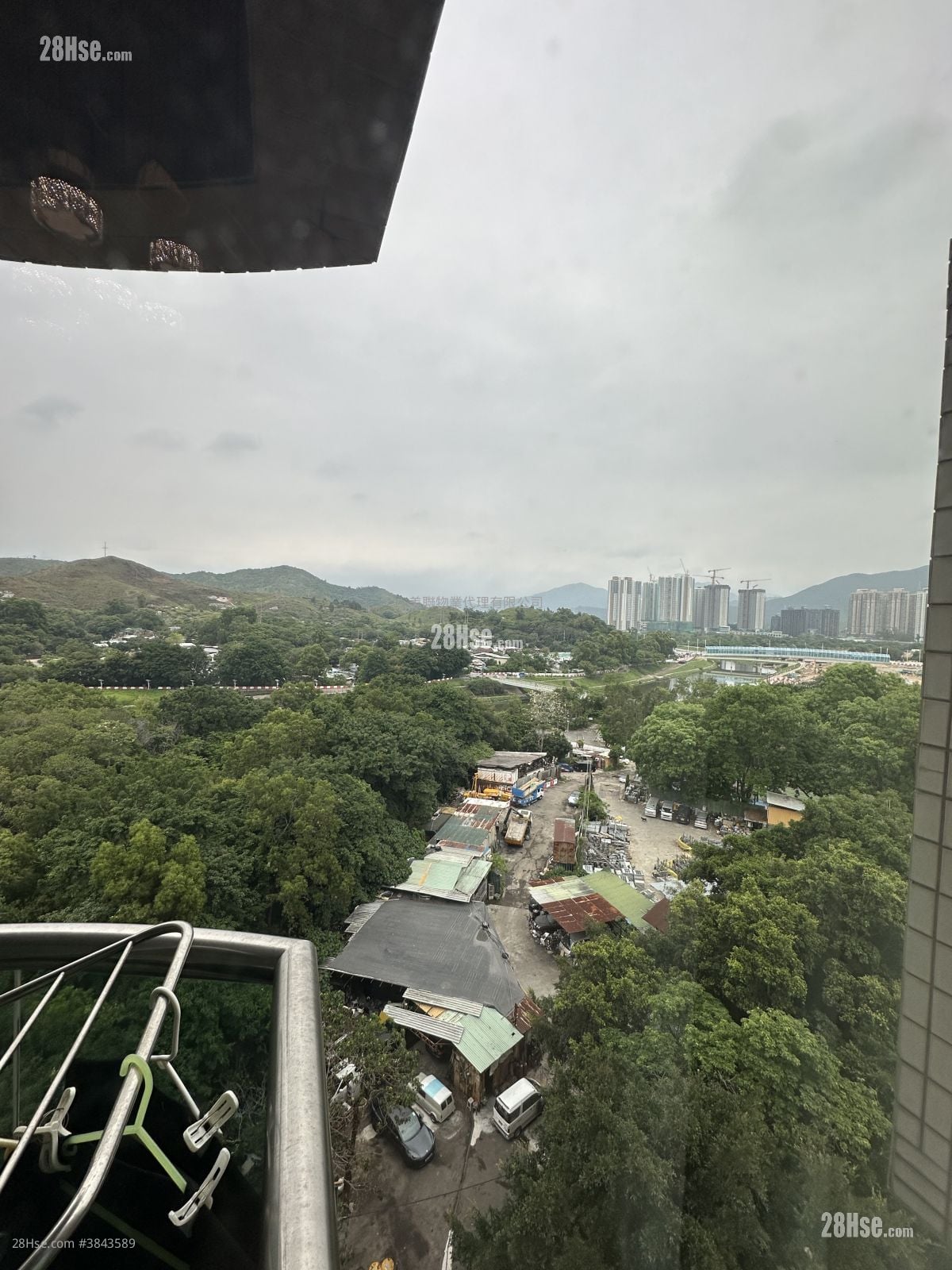 奕翠园 售盘 3 房 976 平方尺