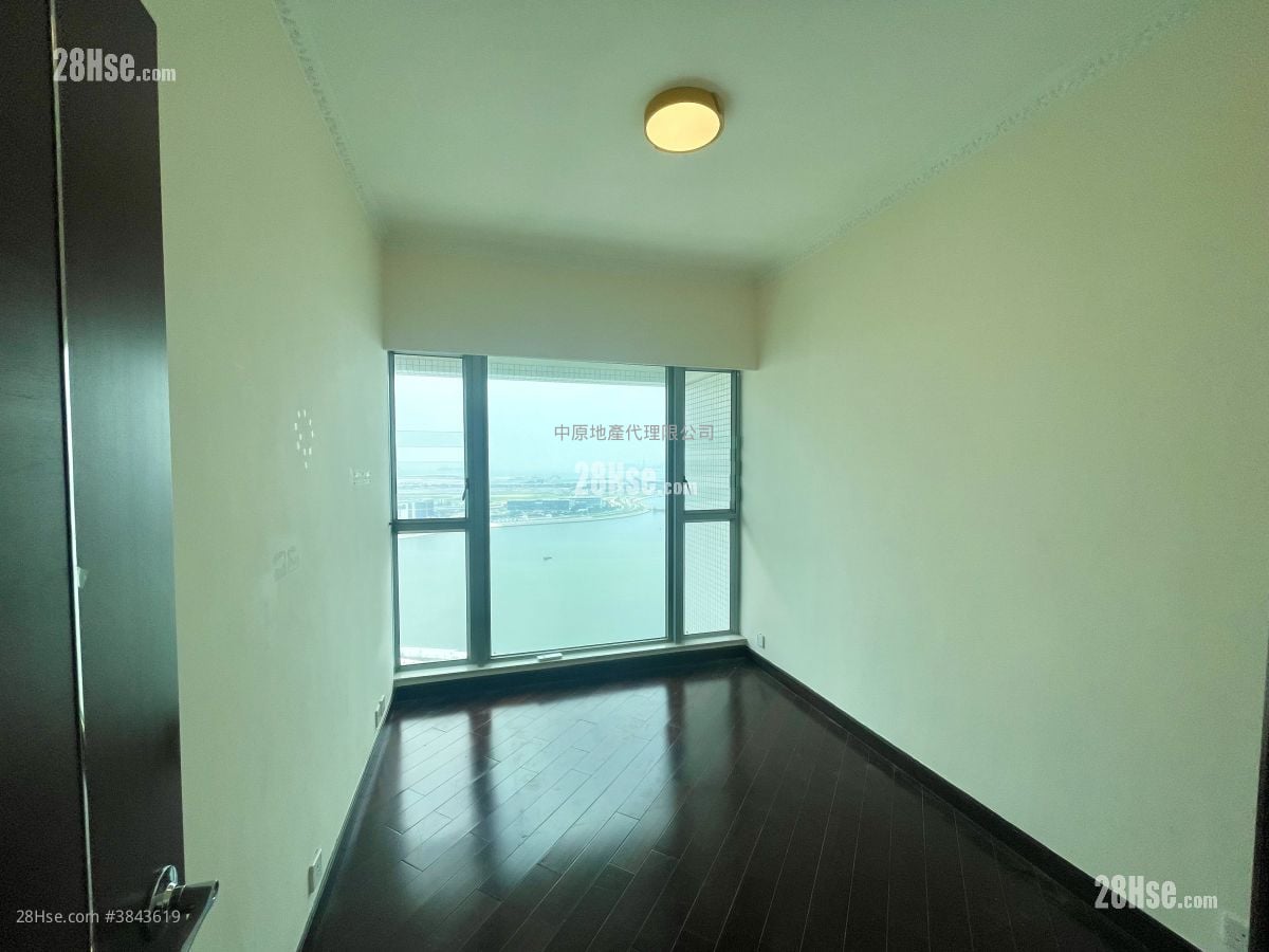 Coastal Skyline Sell 3 Bedrooms , 3 Bathrooms 1,400 ft²