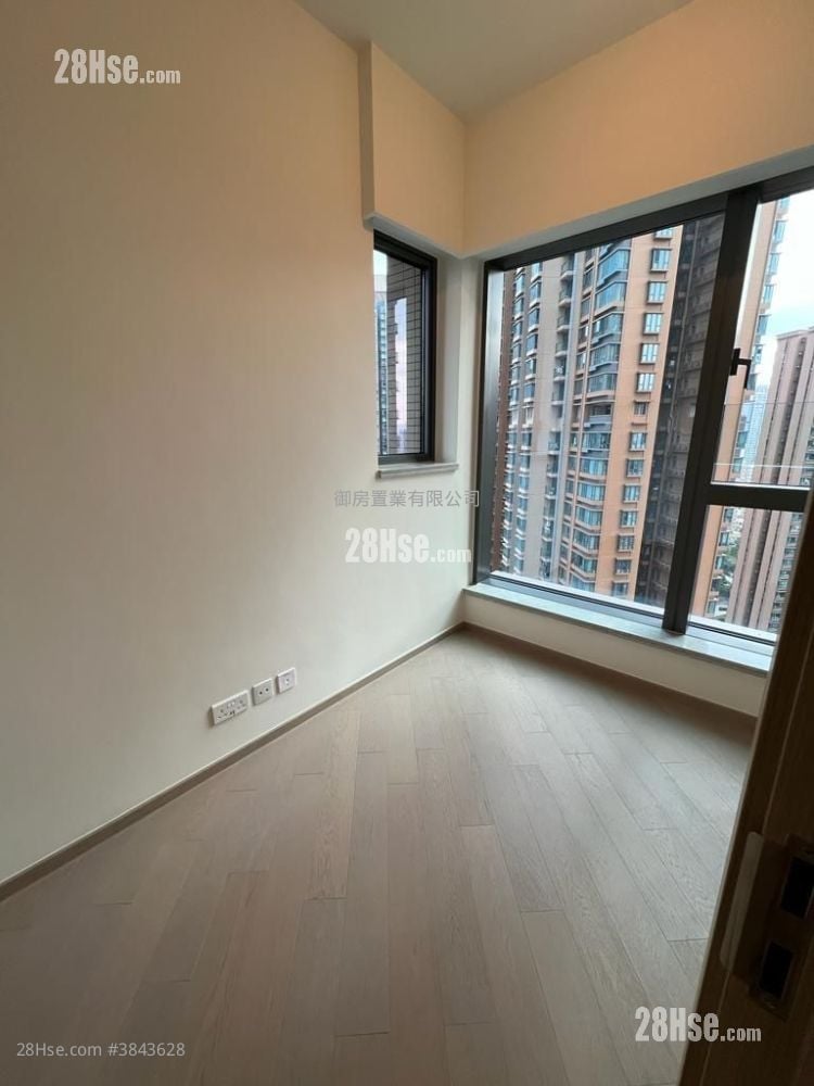The Yoho Hub Rental 538 ft²