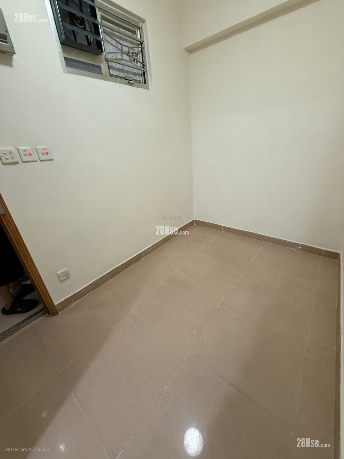 Man Wai Building Rental Studio , 1 Bathroom 100 ft²