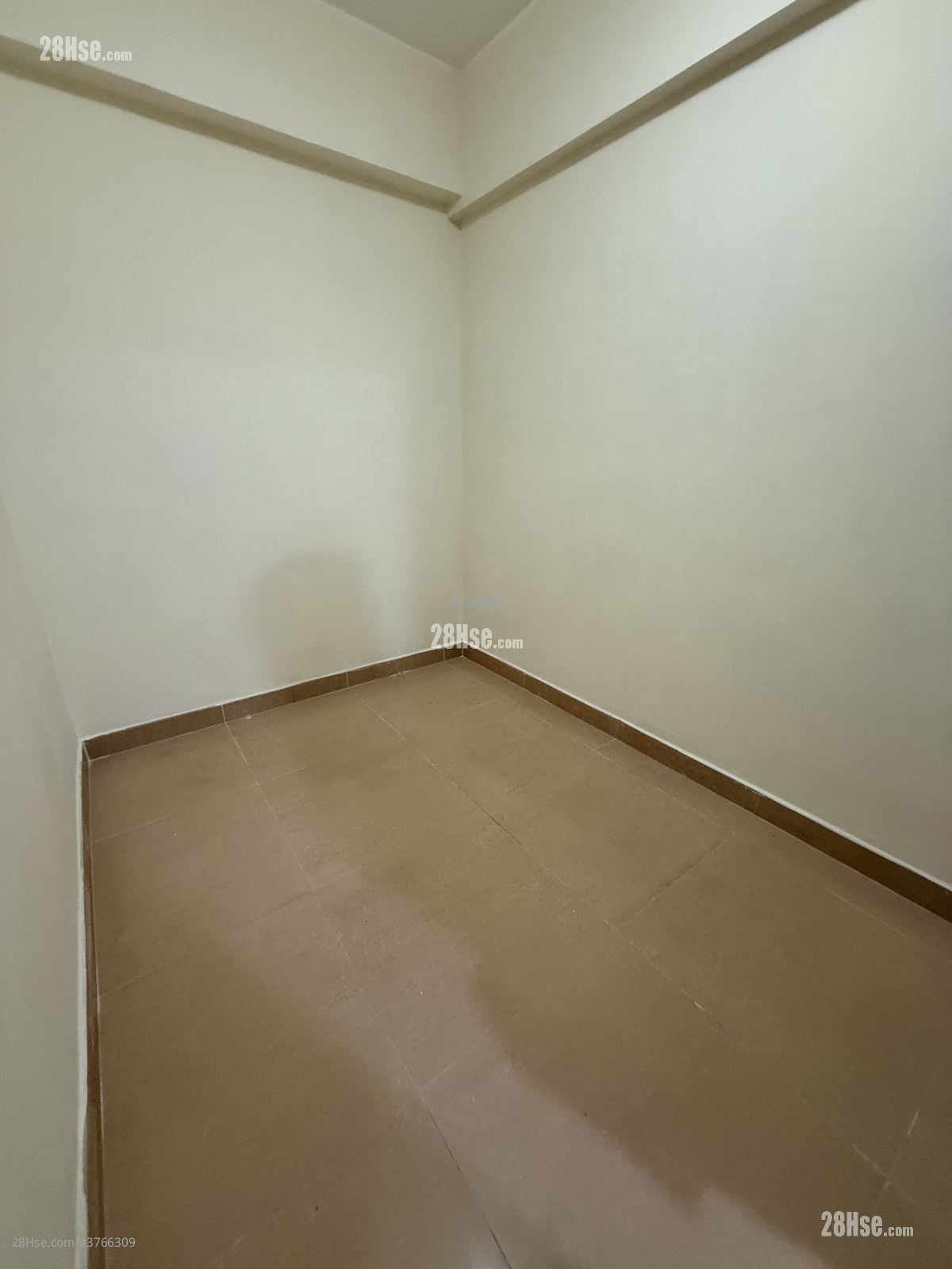 Man Wai Building Rental Studio , 1 Bathroom 100 ft²