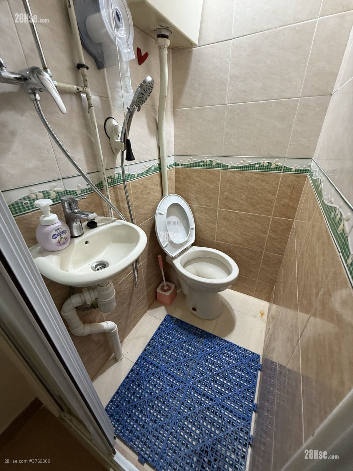 Man Wai Building Rental Studio , 1 Bathroom 100 ft²