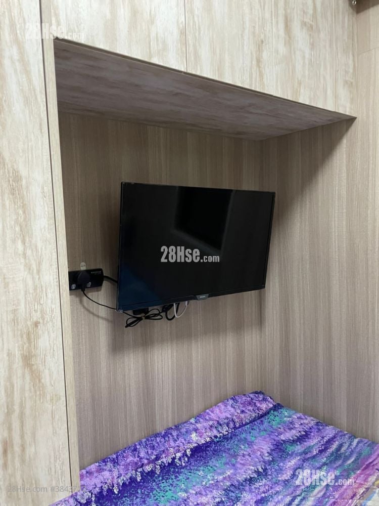 Tung Fat Building Rental Studio , 1 Bathroom 110 ft²