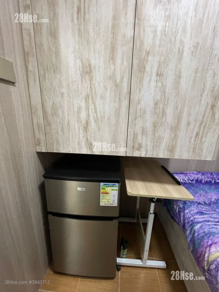 Tung Fat Building Rental Studio , 1 Bathroom 110 ft²