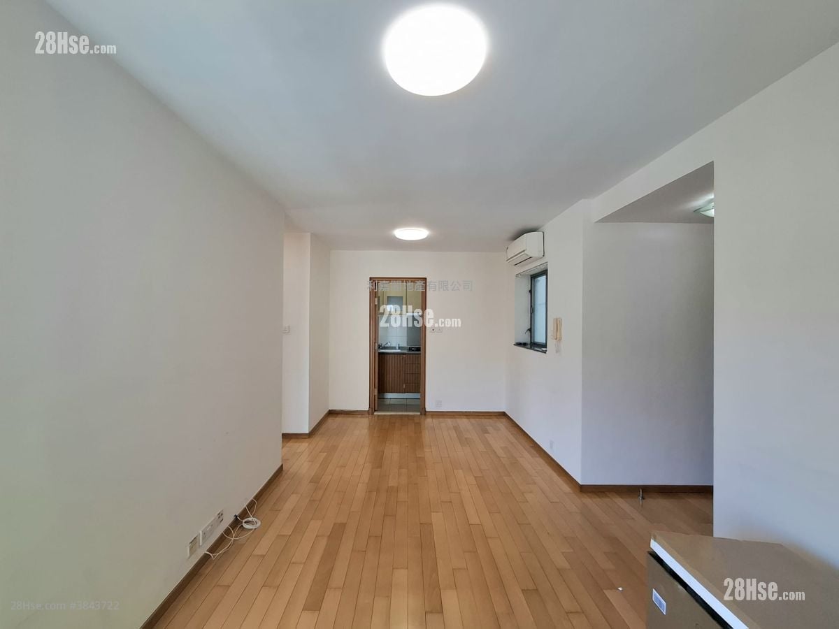 Seaview Crescent Rental 2 Bedrooms , 1 Bathroom 516 ft²