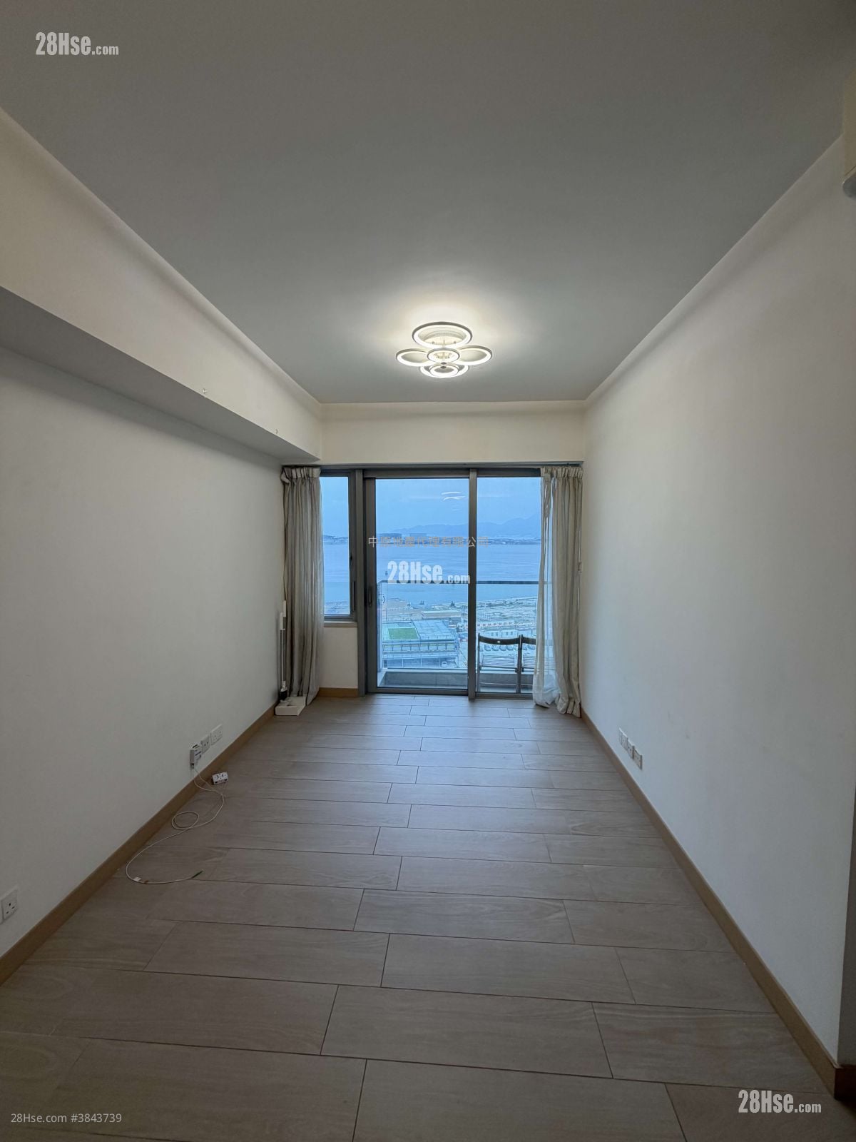 Century Link Sell 2 Bedrooms 469 ft²