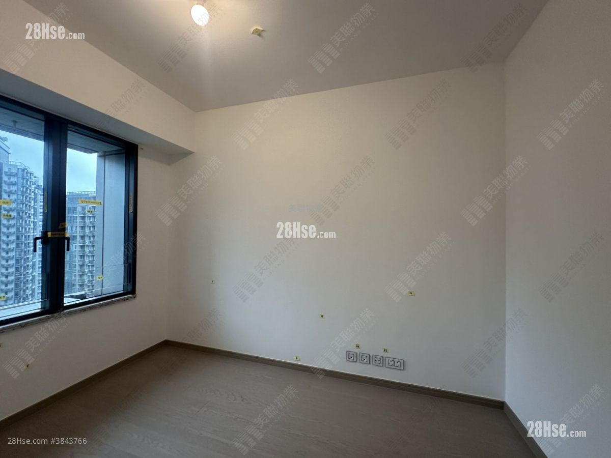 The Southside Rental 3 Bedrooms , 3 Bathrooms 737 ft²