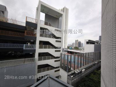 賢文禮士 售盤 2 房 883 平方呎