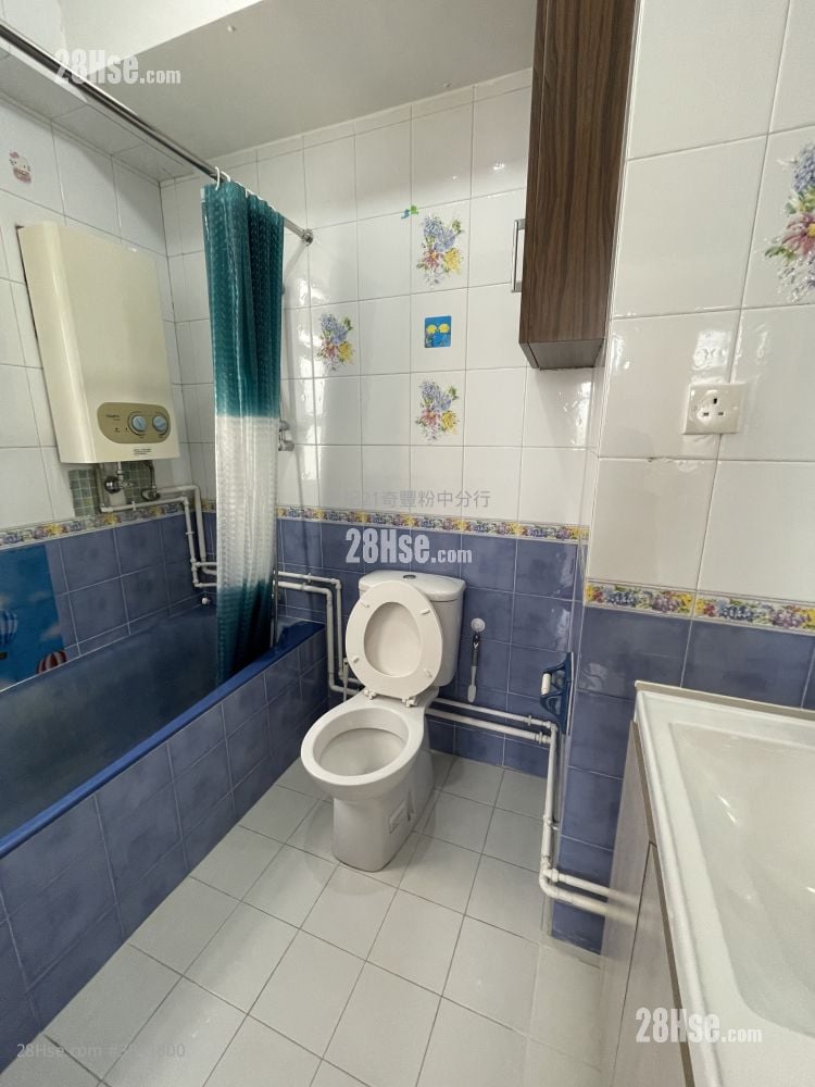 Swallow Garden Sell 3 Bedrooms , 2 Bathrooms 750 ft²