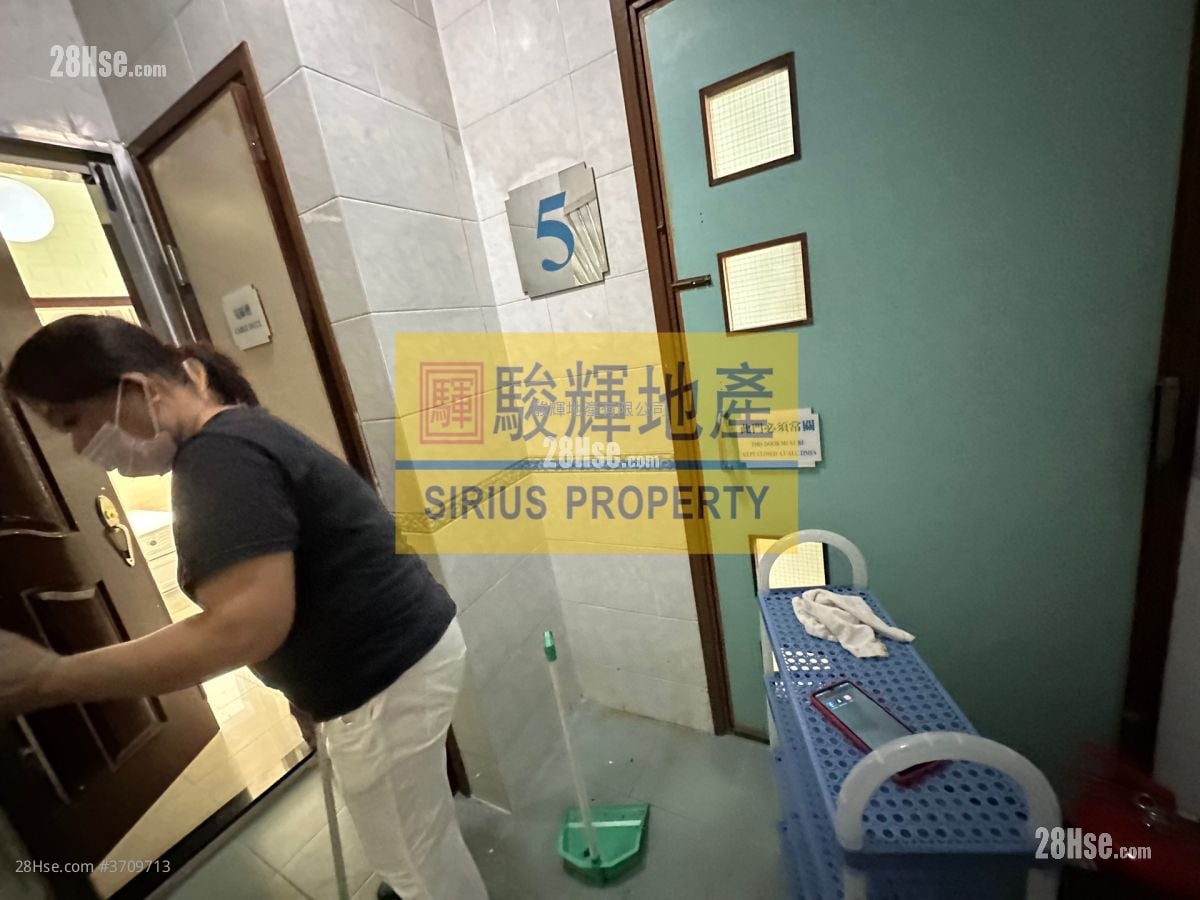 Fullic Court Rental 1 Bedroom , 1 Bathroom 197 ft²