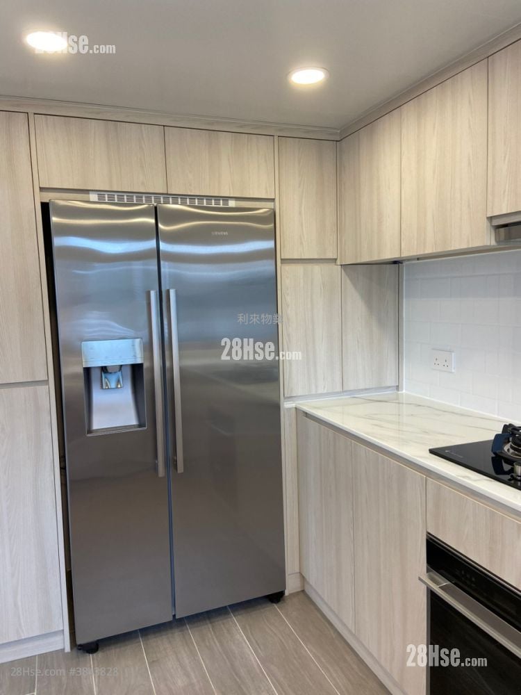 Discovery Bay Rental 3 Bedrooms , 2 Bathrooms 776 ft²