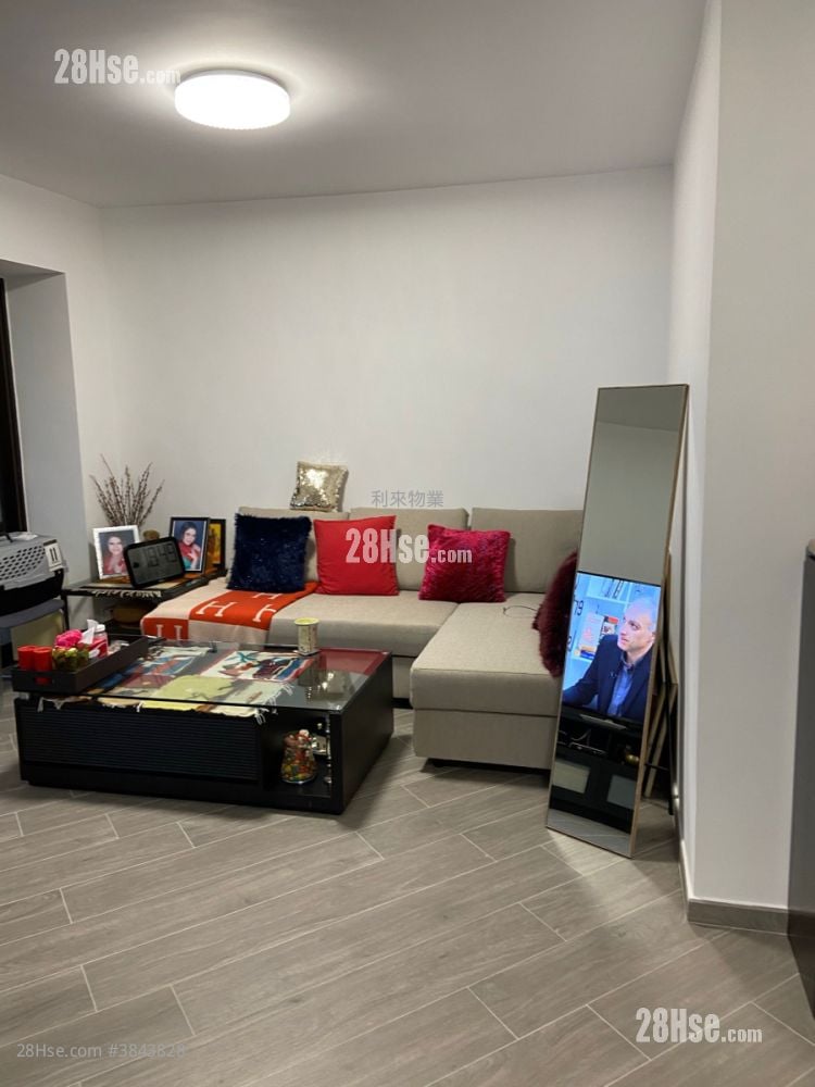 Discovery Bay Rental 3 Bedrooms , 2 Bathrooms 776 ft²