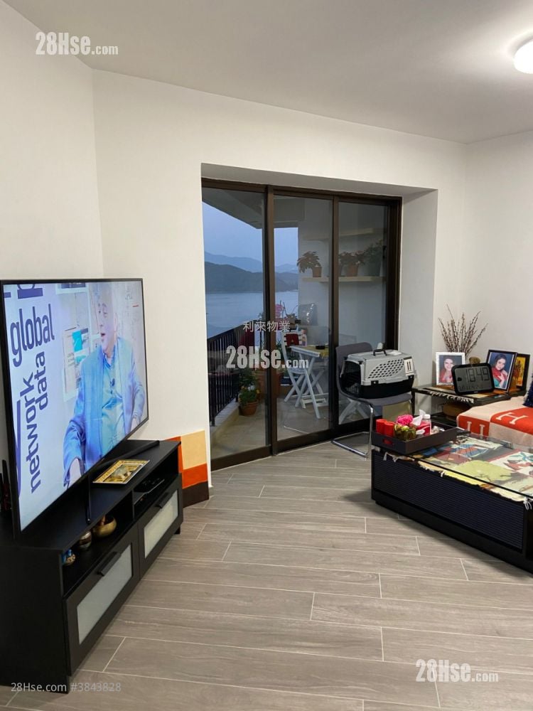 Discovery Bay Rental 3 Bedrooms , 2 Bathrooms 776 ft²
