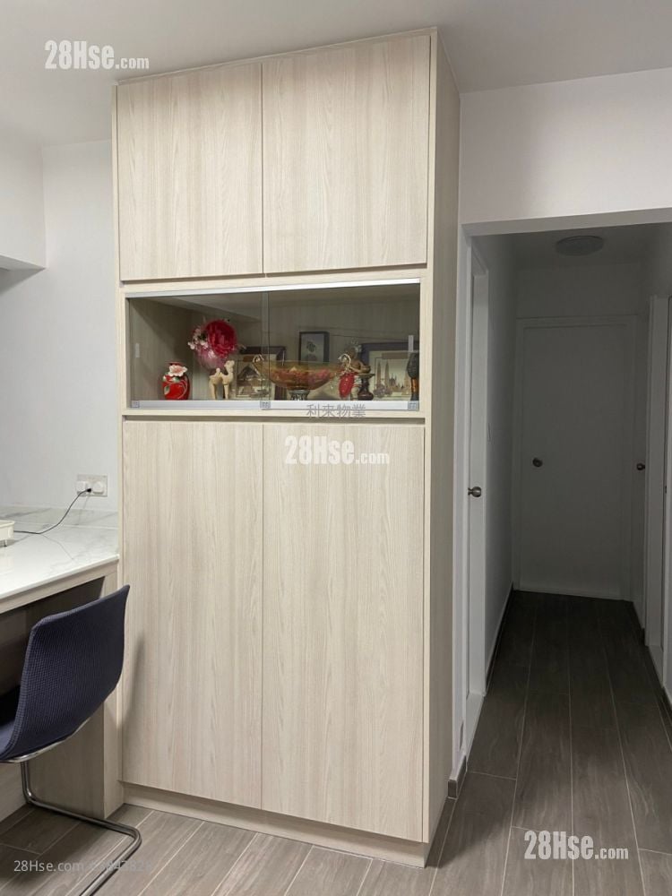Discovery Bay Rental 3 Bedrooms , 2 Bathrooms 776 ft²