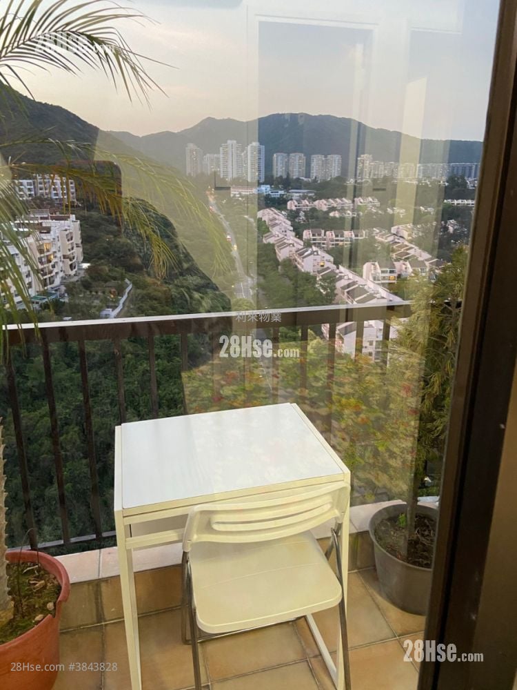Discovery Bay Rental 3 Bedrooms , 2 Bathrooms 776 ft²