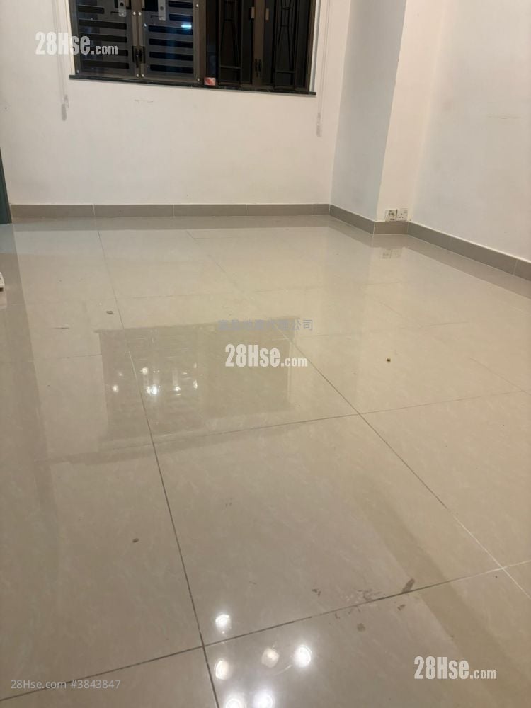 Wah Lai Mansion Rental 3 Bedrooms , 1 Bathroom 580 ft²