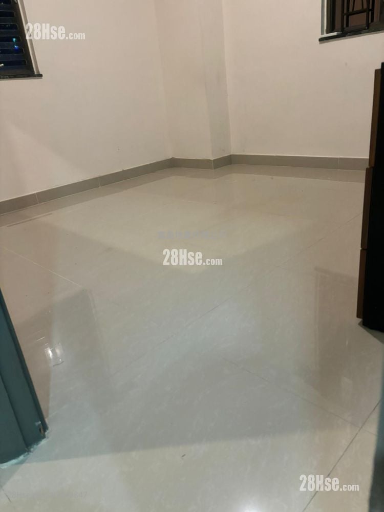 Wah Lai Mansion Rental 3 Bedrooms , 1 Bathroom 580 ft²