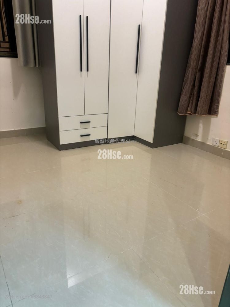 Wah Lai Mansion Rental 3 Bedrooms , 1 Bathroom 580 ft²