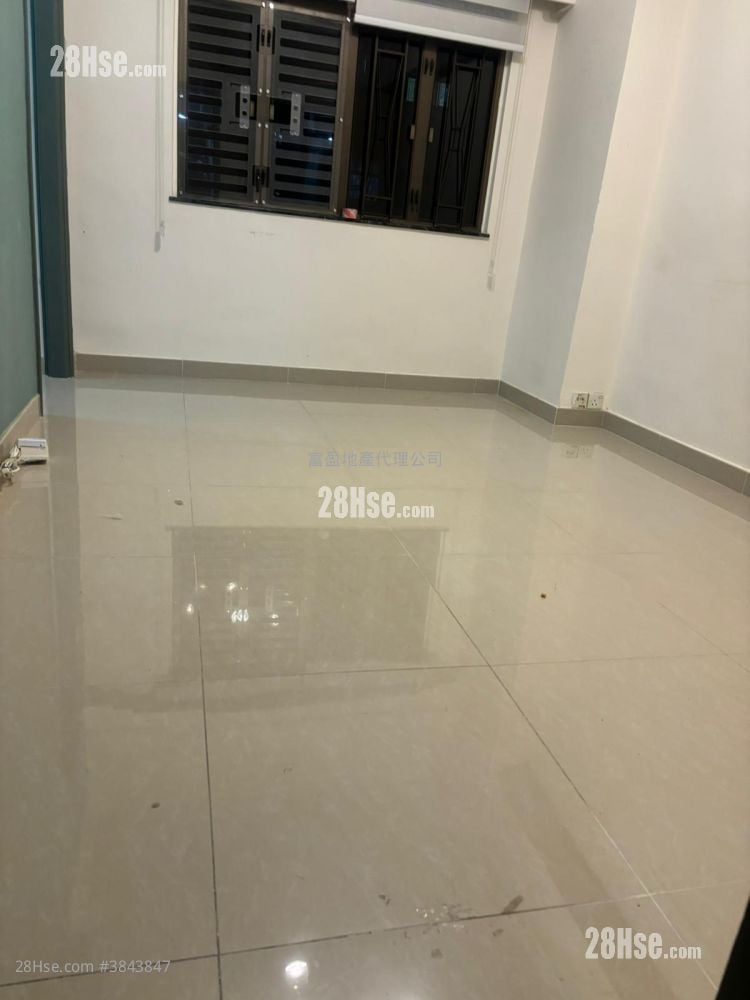 Wah Lai Mansion Rental 3 Bedrooms , 1 Bathroom 580 ft²