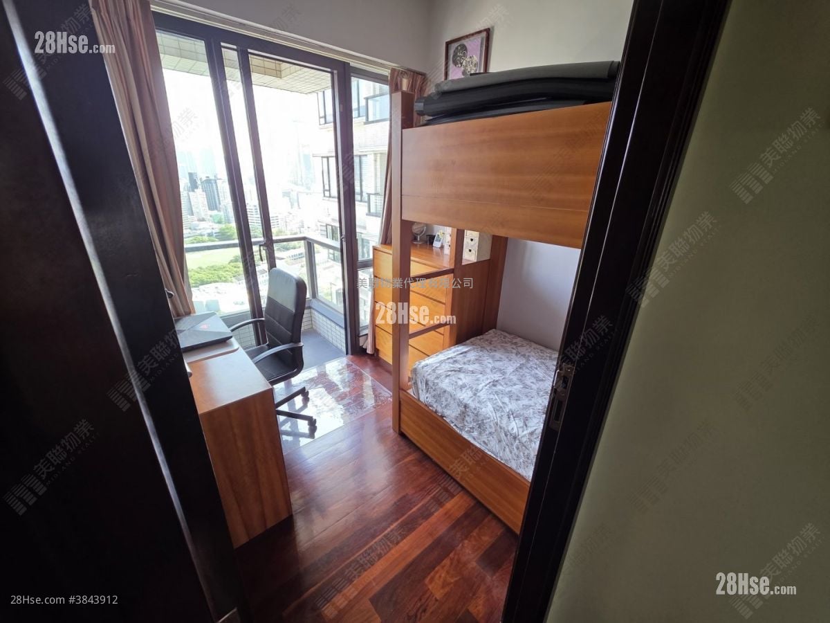 Sky Garden Sell 4 Bedrooms 1,229 ft²