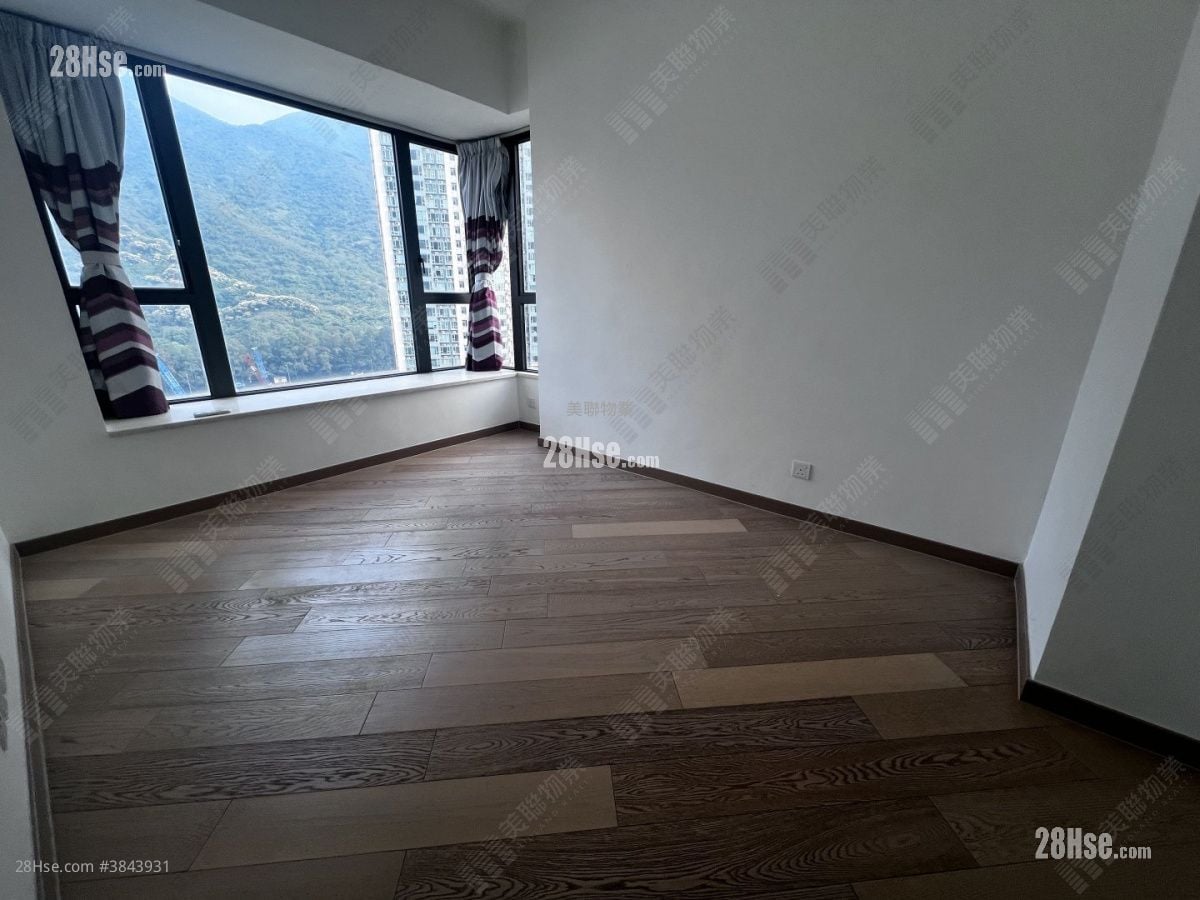 The Visionary Sell 3 Bedrooms 945 ft²