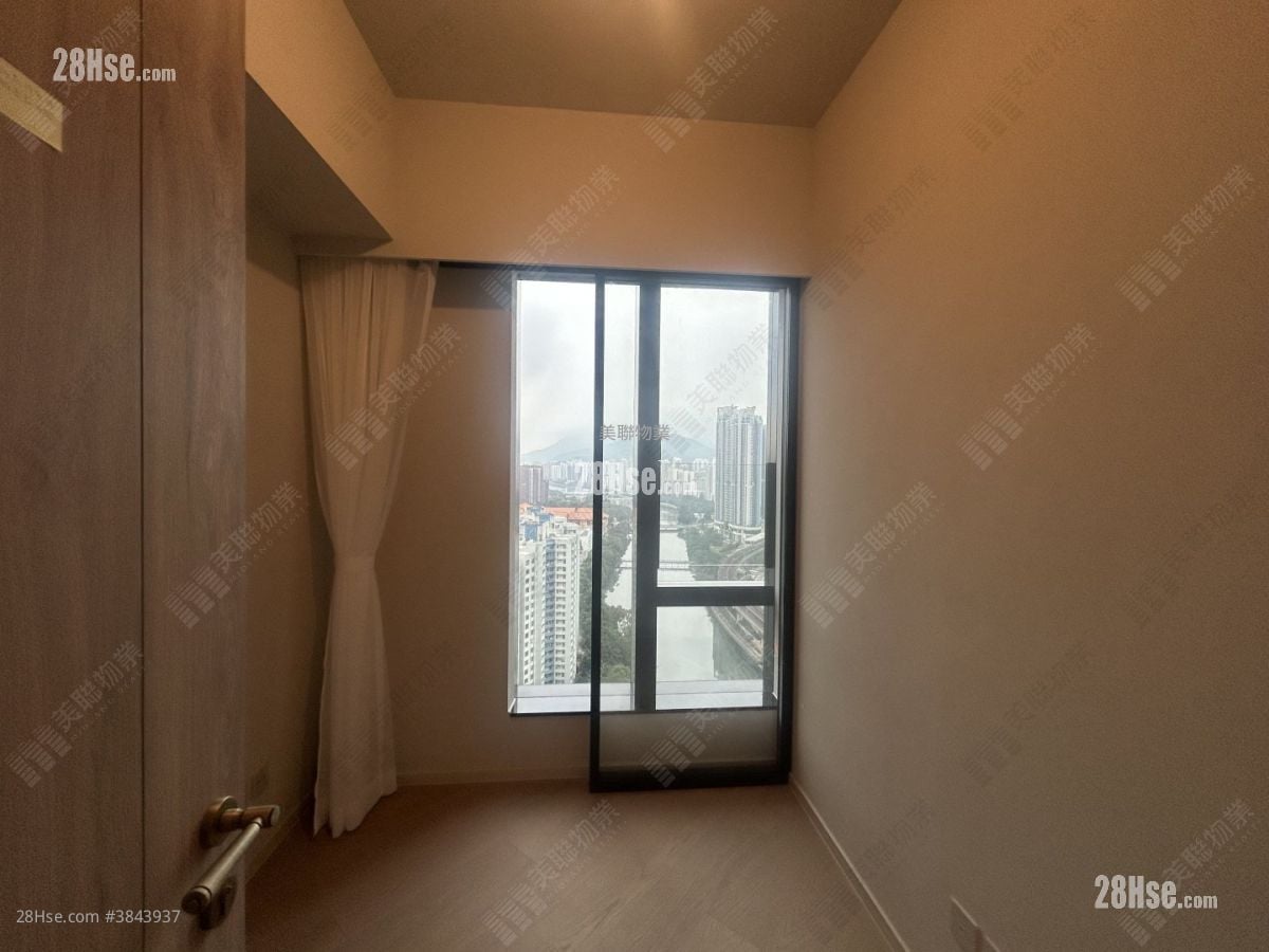 The Pavilia Farm Rental 4 Bedrooms , 2 Bathrooms 1,014 ft²