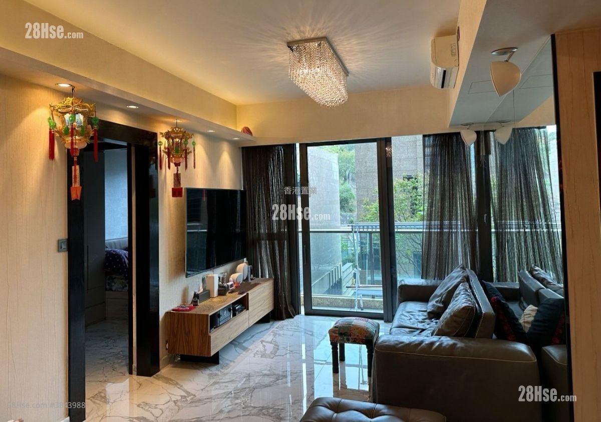 Ultima Rental 3 Bedrooms 1,143 ft²