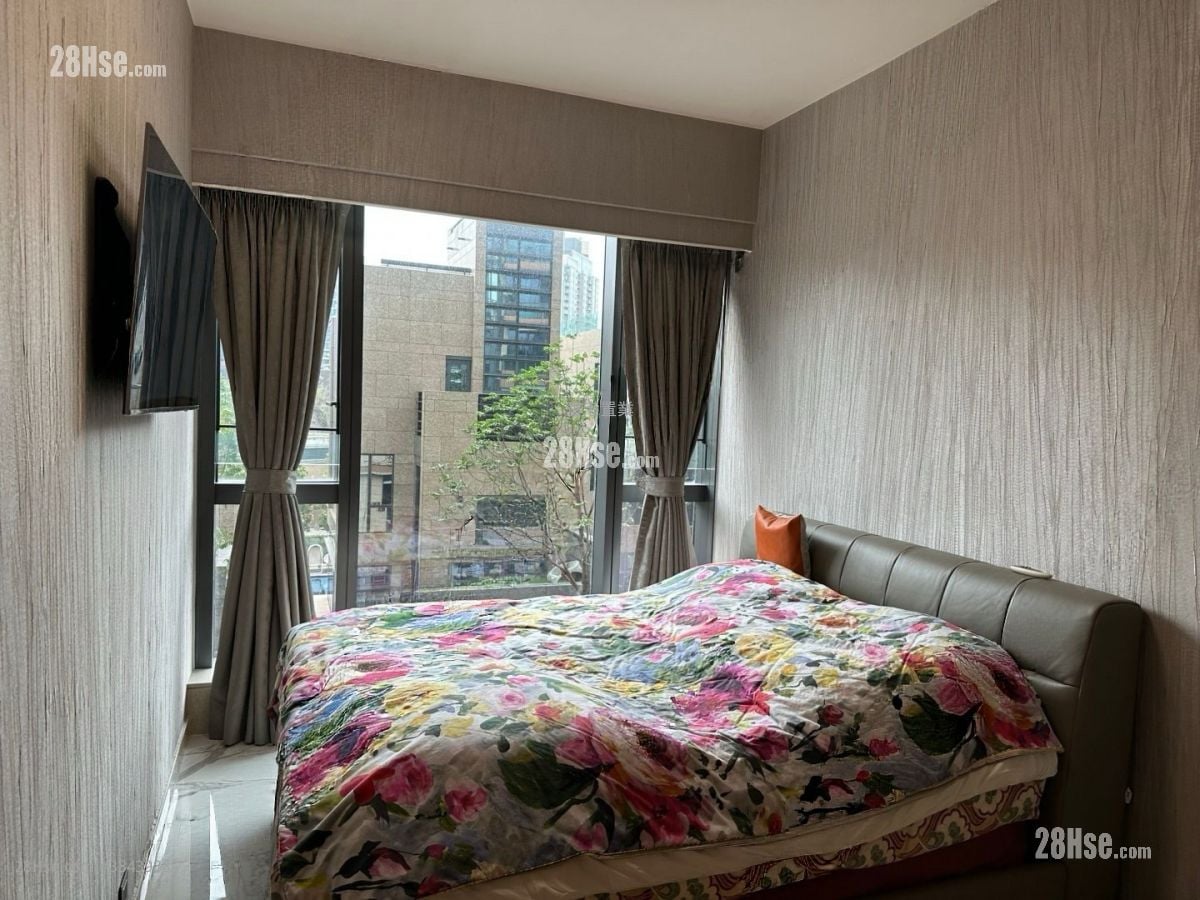 Ultima Rental 3 Bedrooms 1,143 ft²