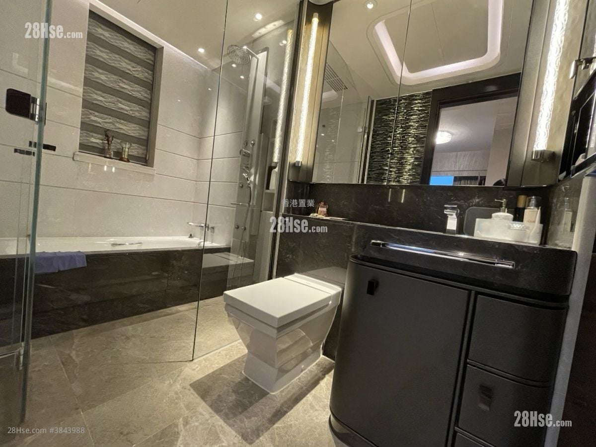 Ultima Rental 3 Bedrooms 1,143 ft²