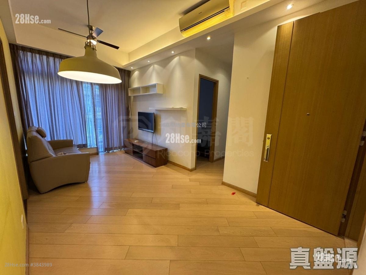 The Woodside Sell 2 Bedrooms 594 ft²