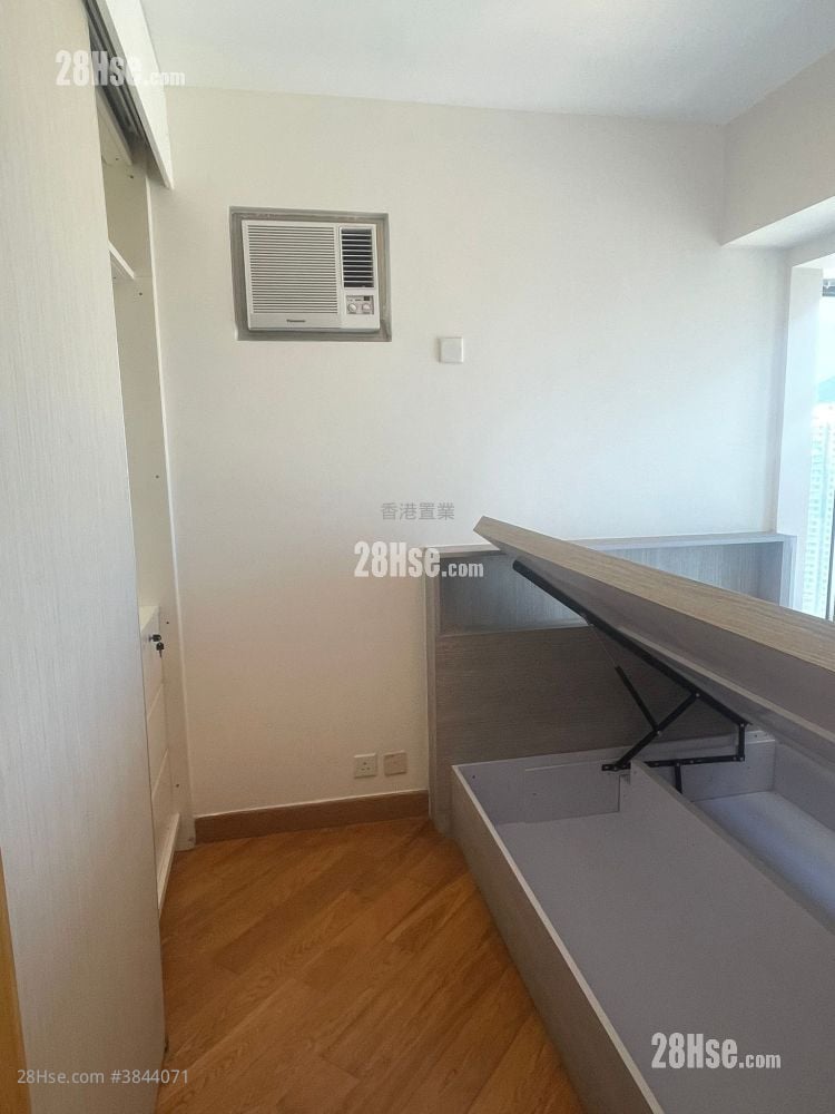 master room: Harbour Green Rental 1 Bedroom , 1 Bathroom 482 ft²