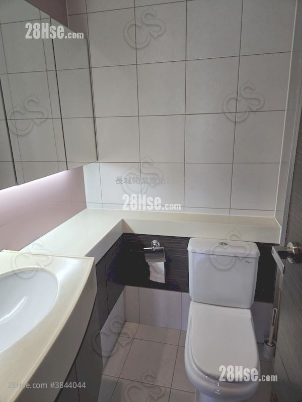 Splendid Place Rental 2 Bedrooms , 1 Bathroom 473 ft²