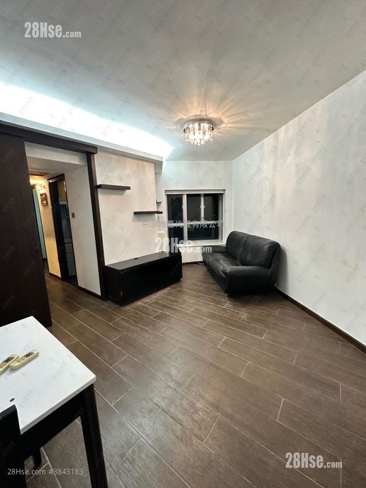 Discovery Park Rental 2 Bedrooms 485 ft²