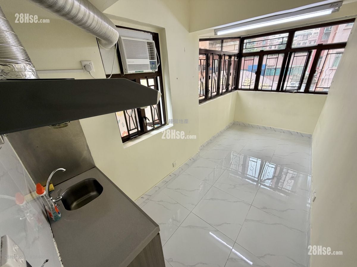 Yue Yee Mansion Rental Studio , 1 Bathroom 160 ft²