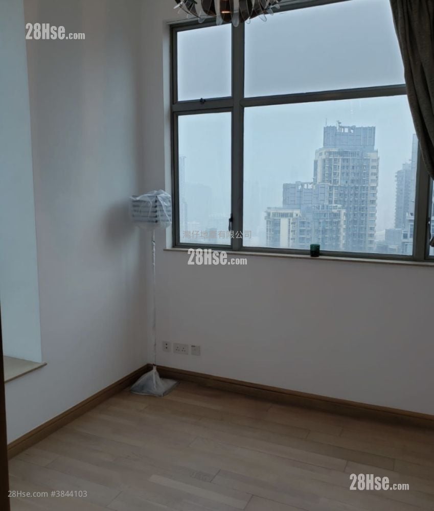 York Place 租盤 3 房 , 2 浴室 777 平方呎