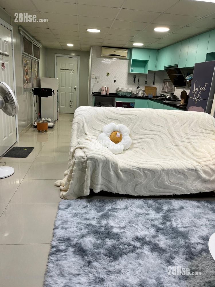 Ki Lun Tsun Rental 3 Bedrooms , 3 Bathrooms 1,000 ft²