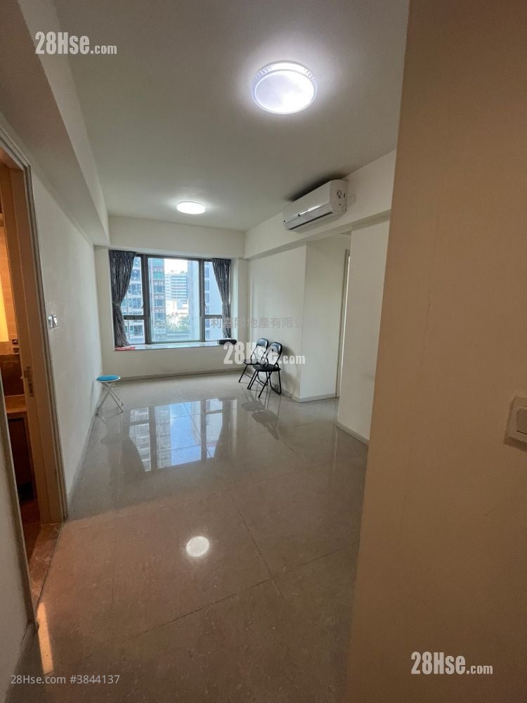 Yuccie Square Sell 2 Bedrooms , 1 Bathroom 430 ft²