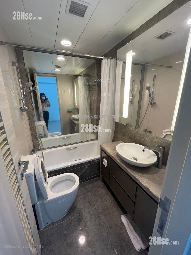 Yuccie Square Sell 2 Bedrooms , 1 Bathroom 430 ft²