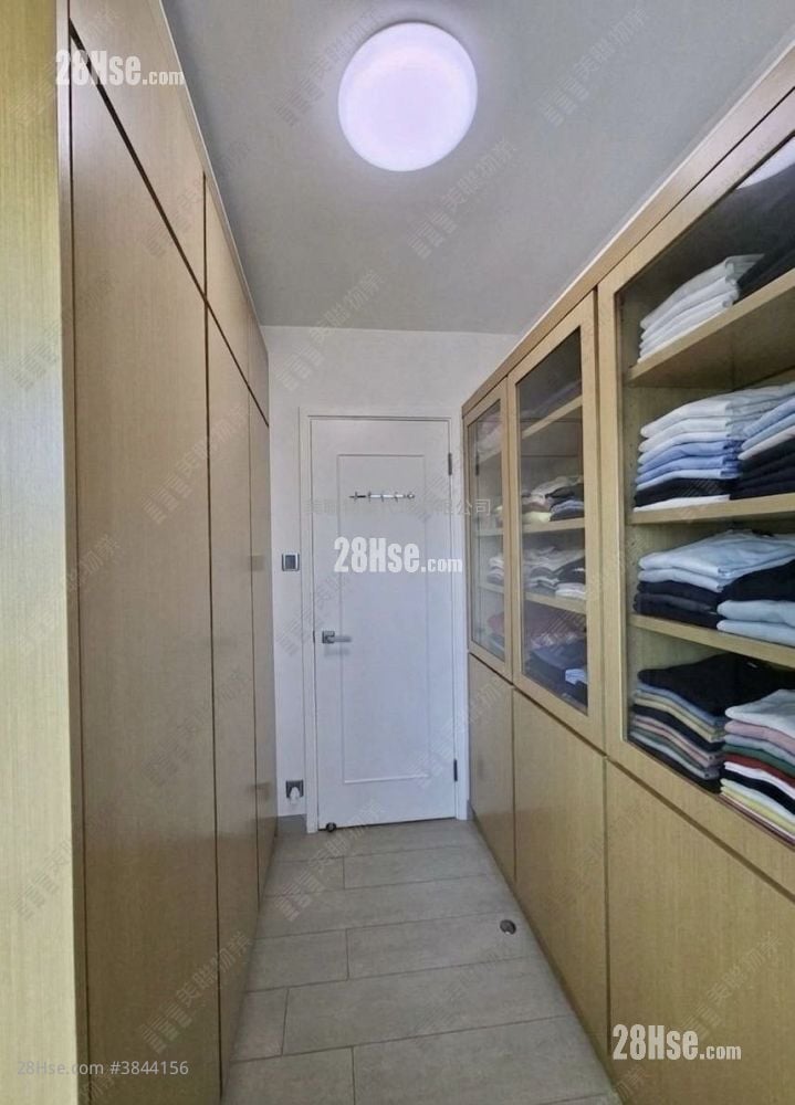 The Grandiose Sell 3 Bedrooms 619 ft²