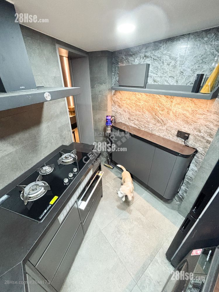 Ocean View Sell 2 Bedrooms , 1 Bathroom 476 ft²