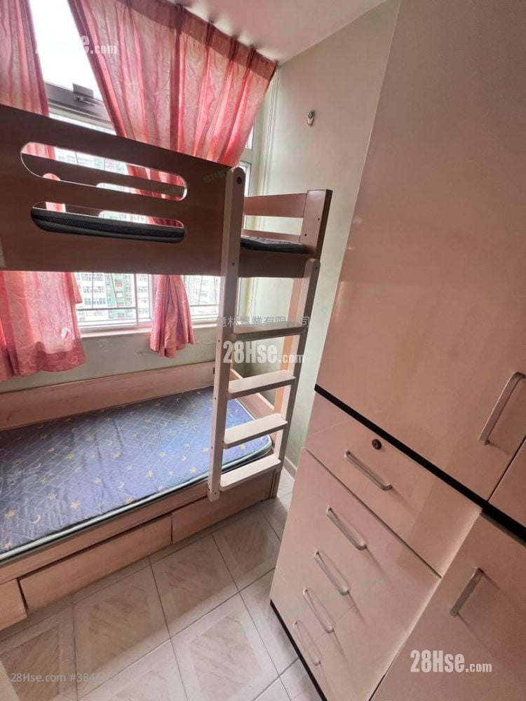 Hing Tin Estate Sell 2 Bedrooms , 1 Bathroom 443 ft²